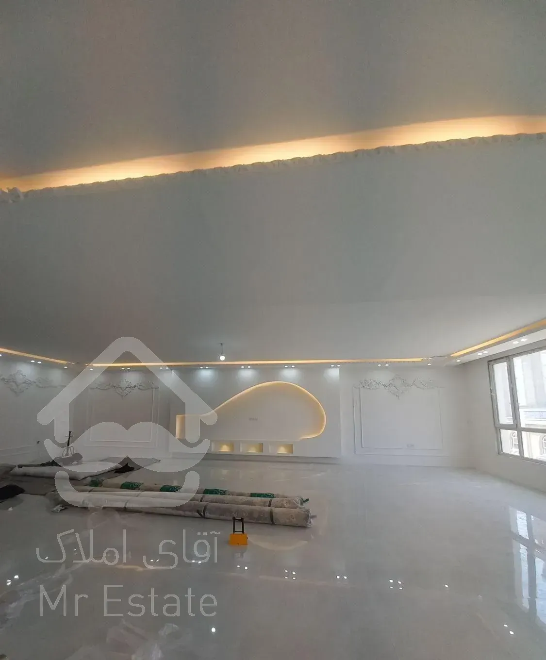 طبرسی جنوبی آپارتمان ۲۷۰ متری  در طلاب مفتح ۴