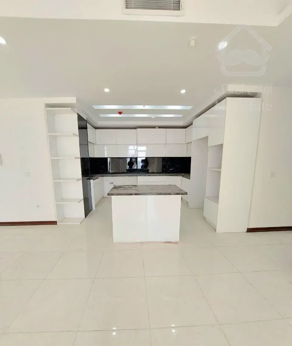 دریاچه چیتگر/۱۳۰متر/۳خواب/بتاجا/فول امکانات