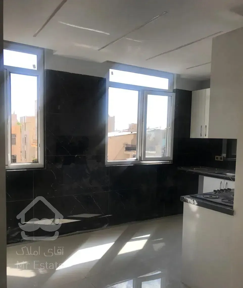 ۶۰ متر بازسازی شده /تک واحدی/ طبقه‌ی دوم/میدان ۷۷