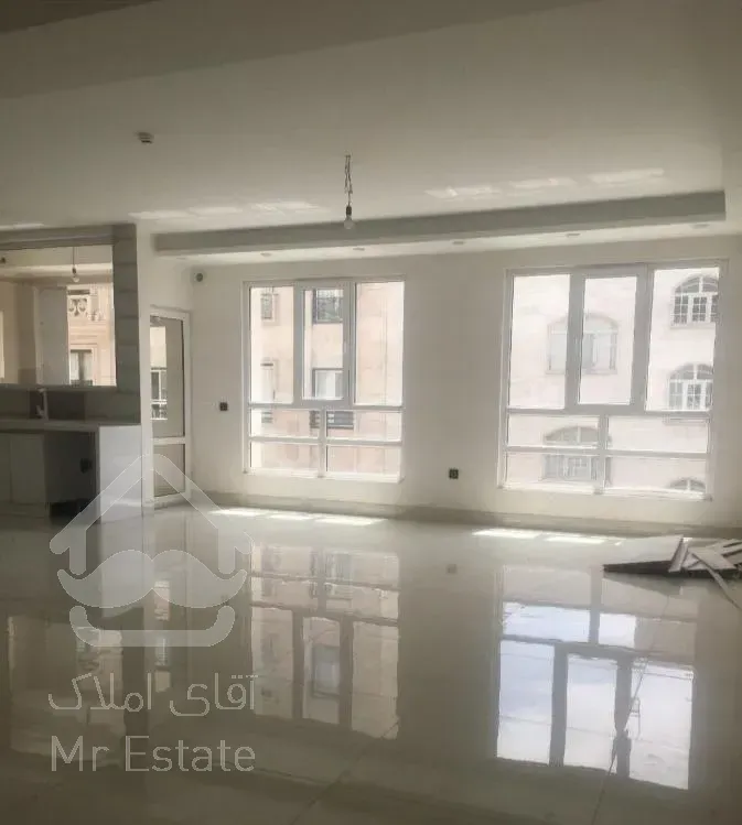 152متر تکواحدی،دونبش نورگیر از سه طرف،گذر12متری