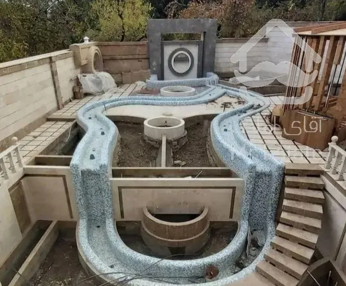 سنگ کاری نما رومی استخر شنا پله داخلی سرویس ها
