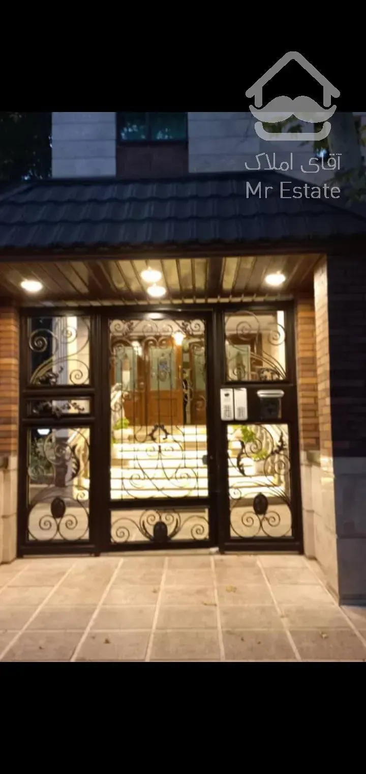 آپارتمان ۱۳۰ متری سه خوابه  شیک و مدرن درکه