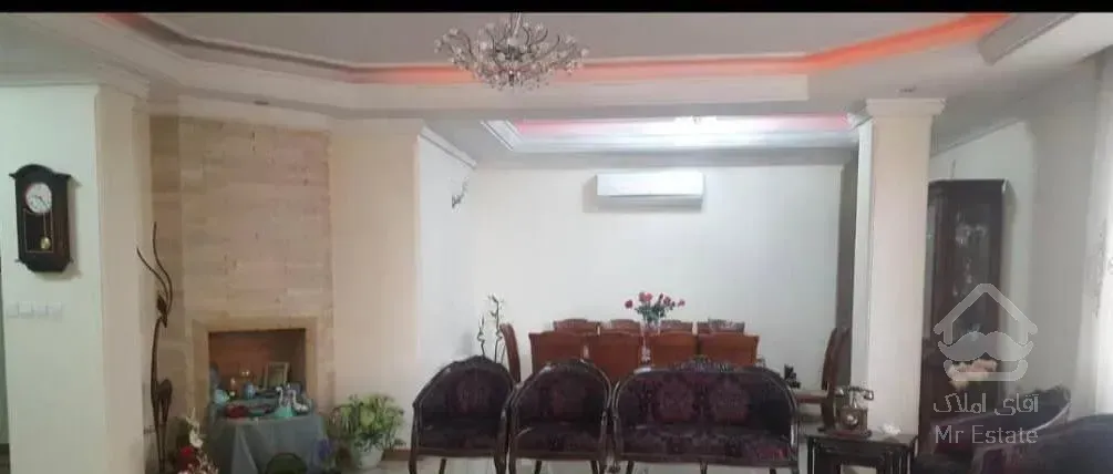 ۱۸۰ متر تاپ لوکیشن آجودانیه ۷۰ متر قدرالسهم