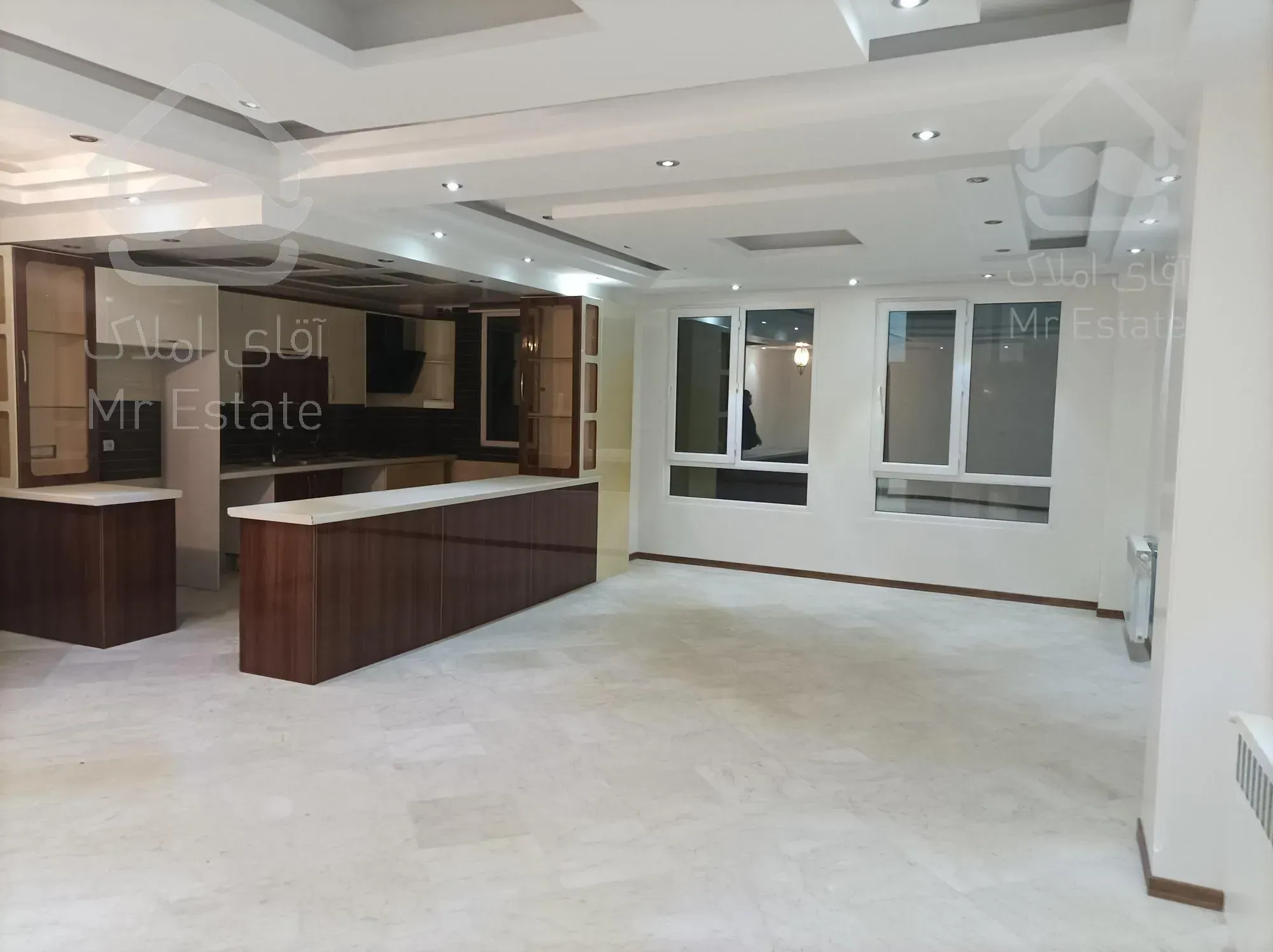 ۱۲۷متر تکواحدی۵ساله سالن نورجنوب اقبالپور