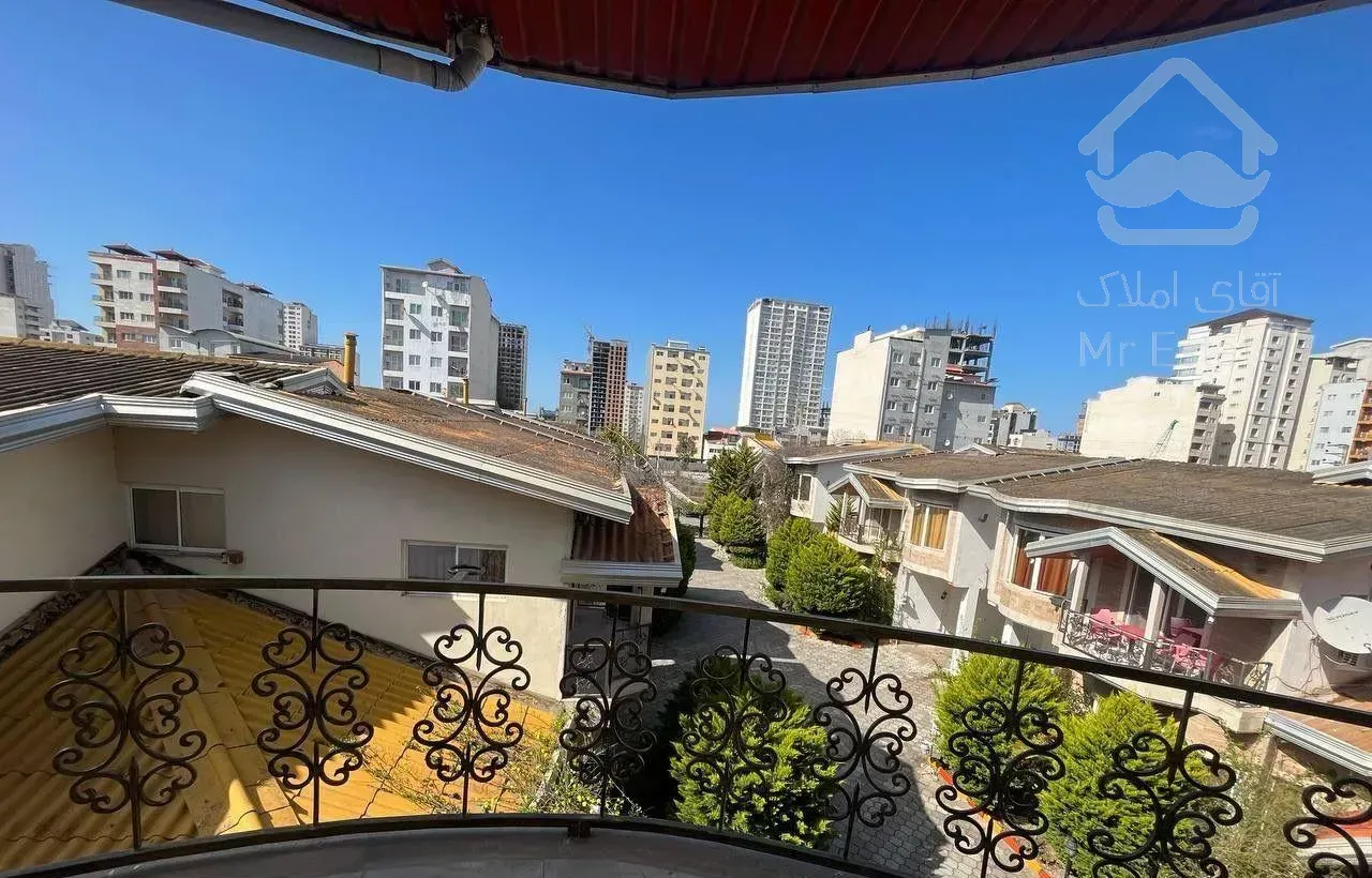 ویلایی استخردار شهرکی سرخ رود