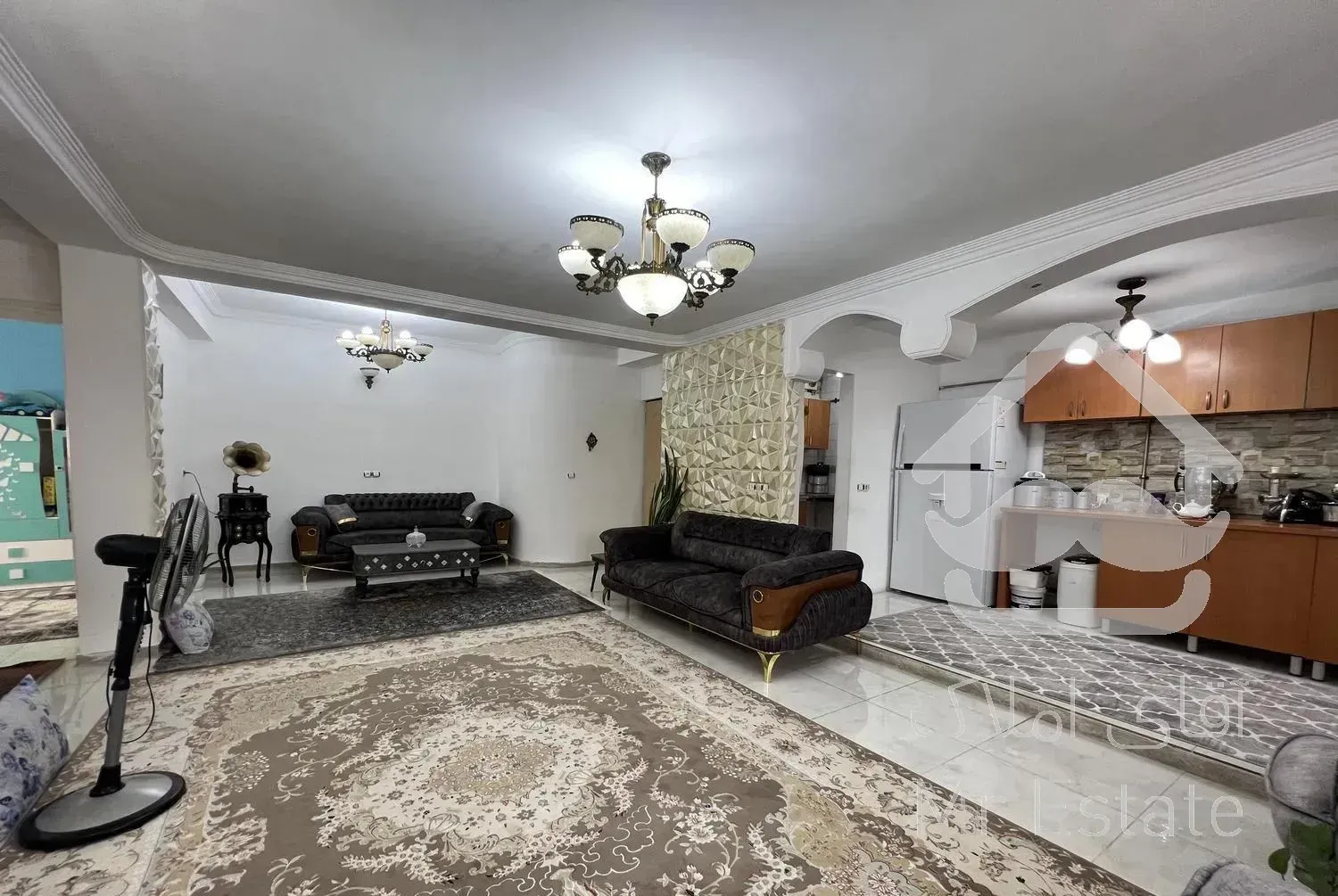 فروش اپارتمان در ده متری دوم