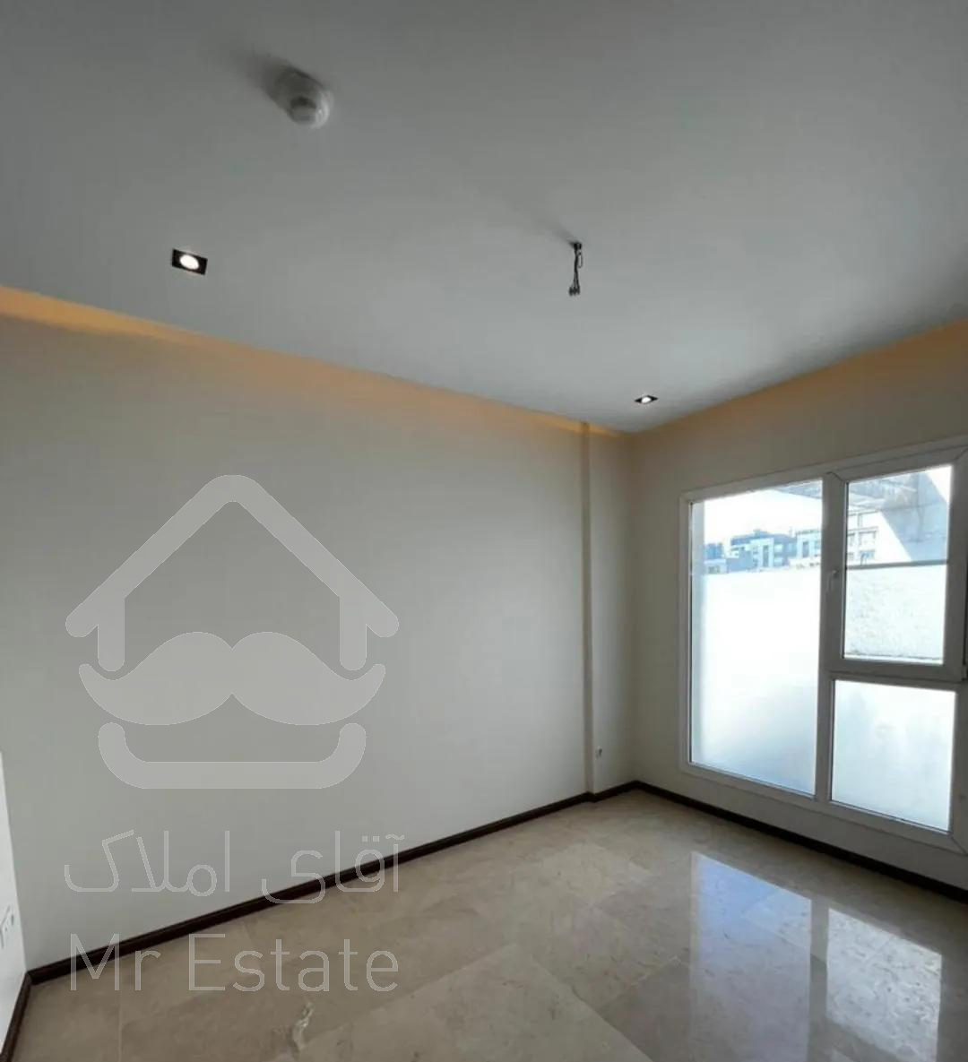 بلوارکشاورز نادری ۱۵۰ متر ۳خوابه  فول امکانات