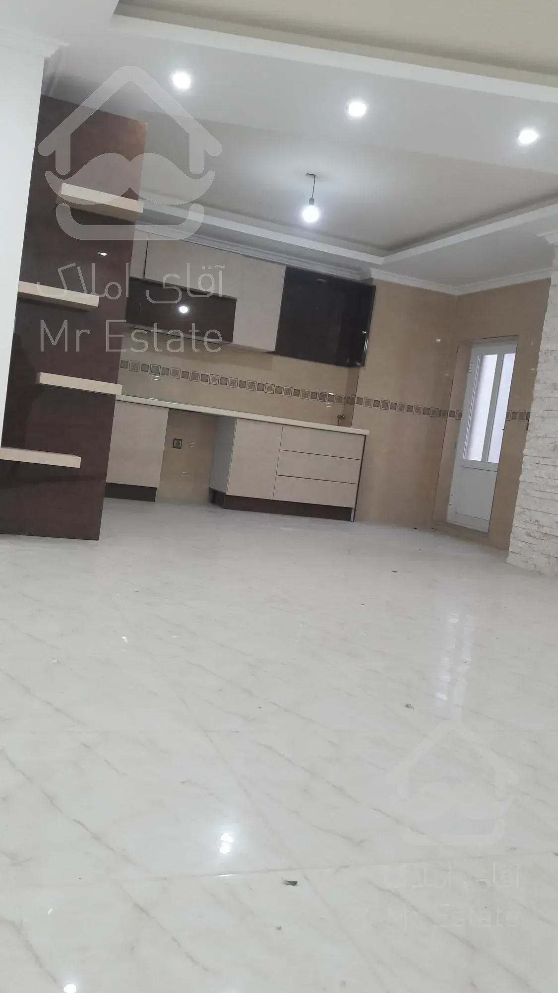 ۲ طبقه حیاط دار و خوش ساخت