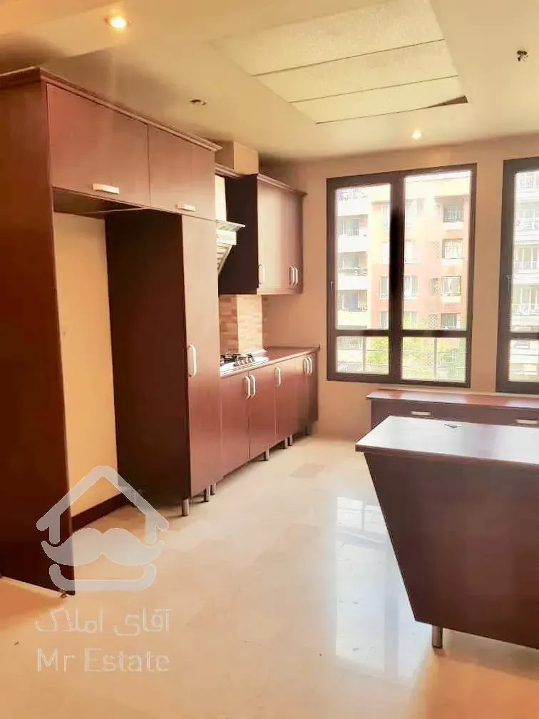 ۹۴ متر آپارتمان مسکونی اباذر