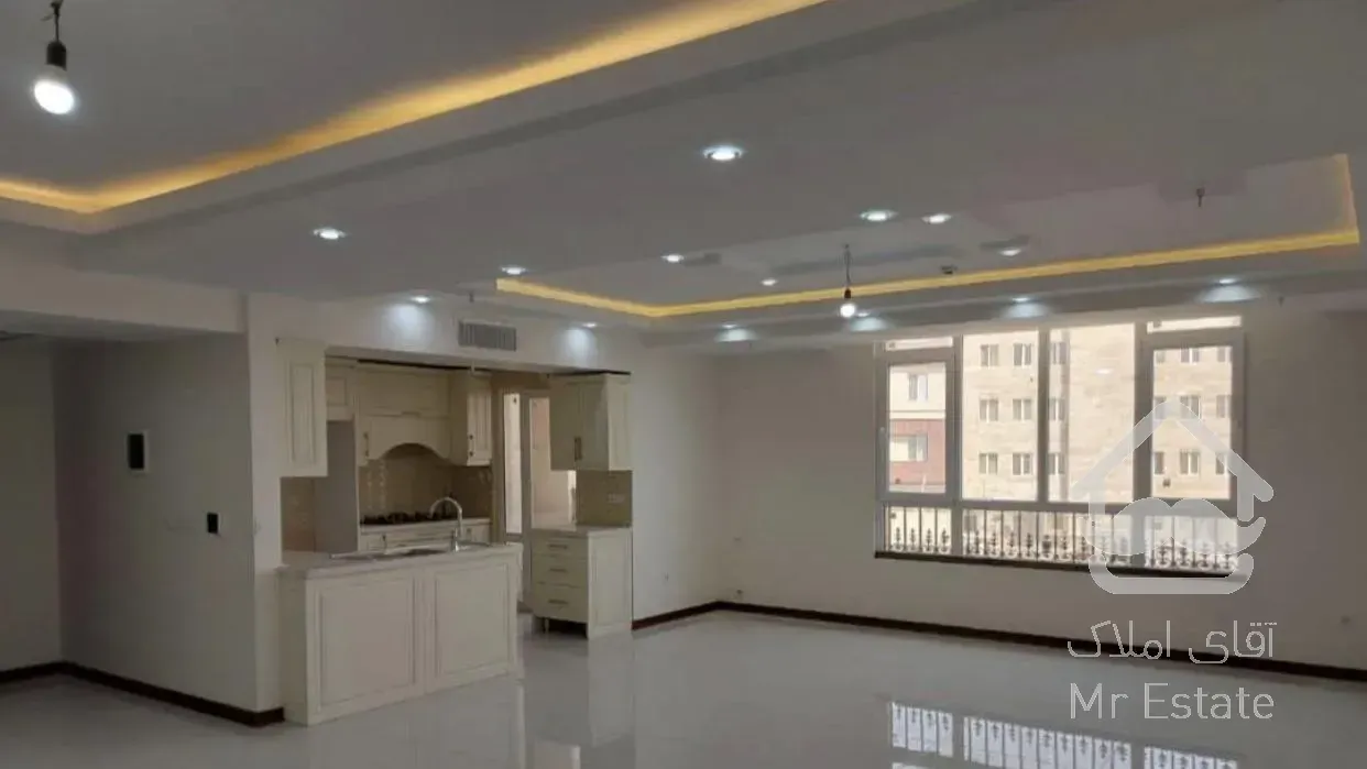 شریعتی -معلم نوساز 137 متر /دنج