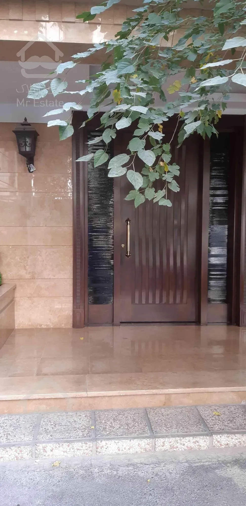 آپارتمان ۱۰۵ متری فرمانیه  کلید نخورده