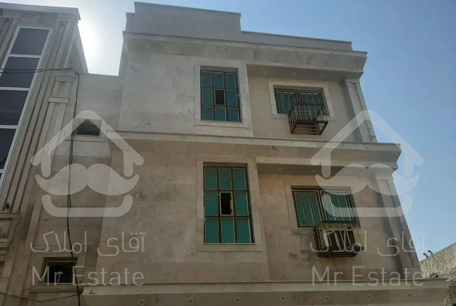 واحد۱۲۰متری یک طبقه فول امکانات کوی ولیعصر