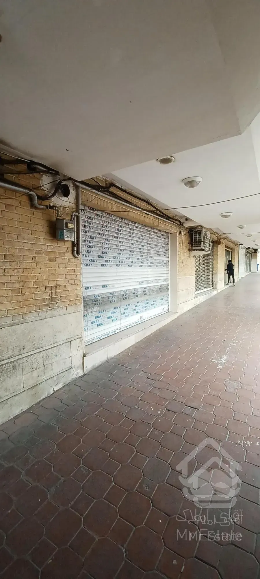 فروش مغازه صادقیه بازار سنتی