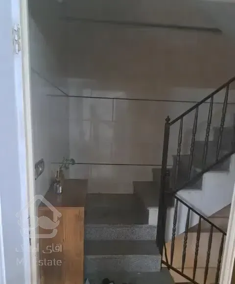 فروش یا معاوضه ی آپارتمان ۳طبقه باهنر