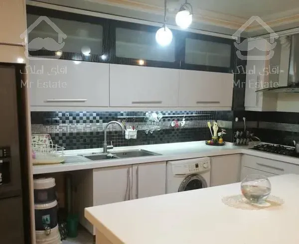 آپارتمان  ۱۱۵ اردلان