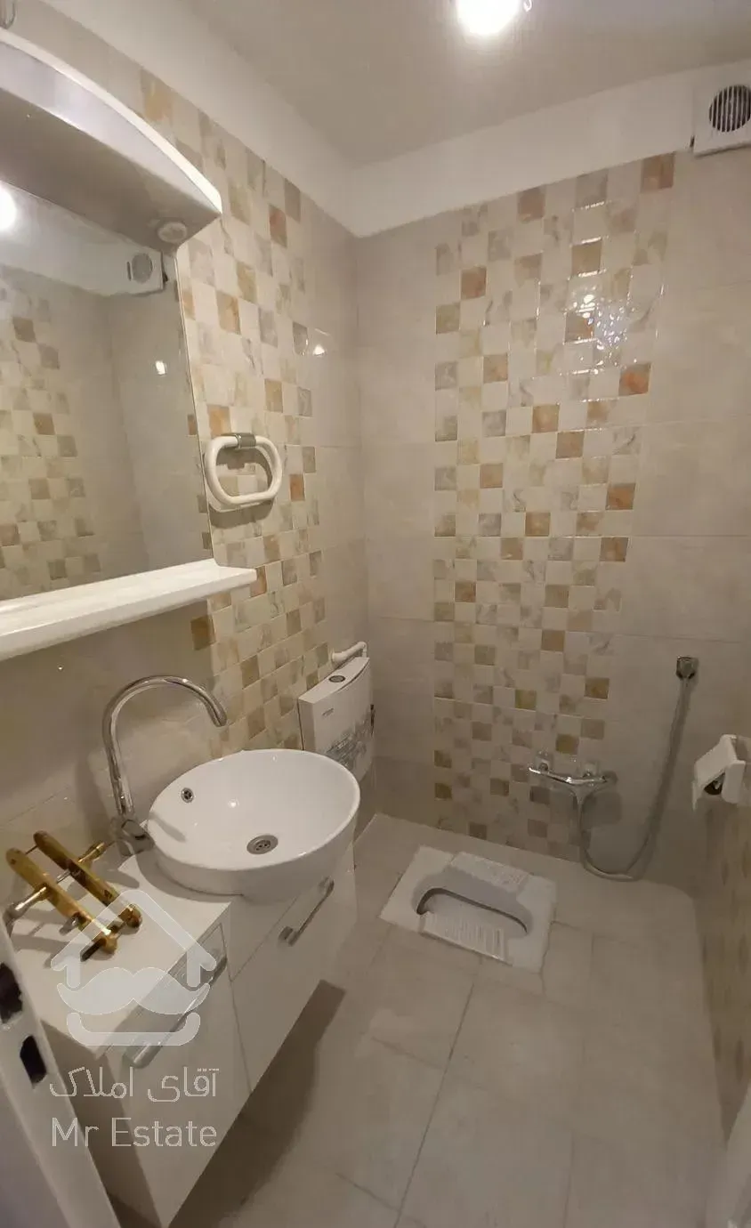 دیباجی جنوبی/۹۰ متر /۲ خواب روبه افتاب/مجرد موجه