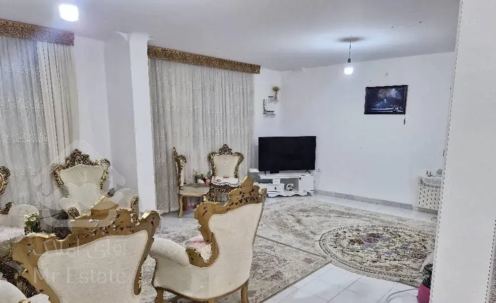 آپارتمان ۱۰۰ متری  باهنر