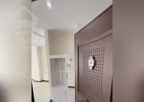 ۱۹۰ متر تک‌واحد نوساز ۳ خواب و ۲ پارکینگ عظیمیه