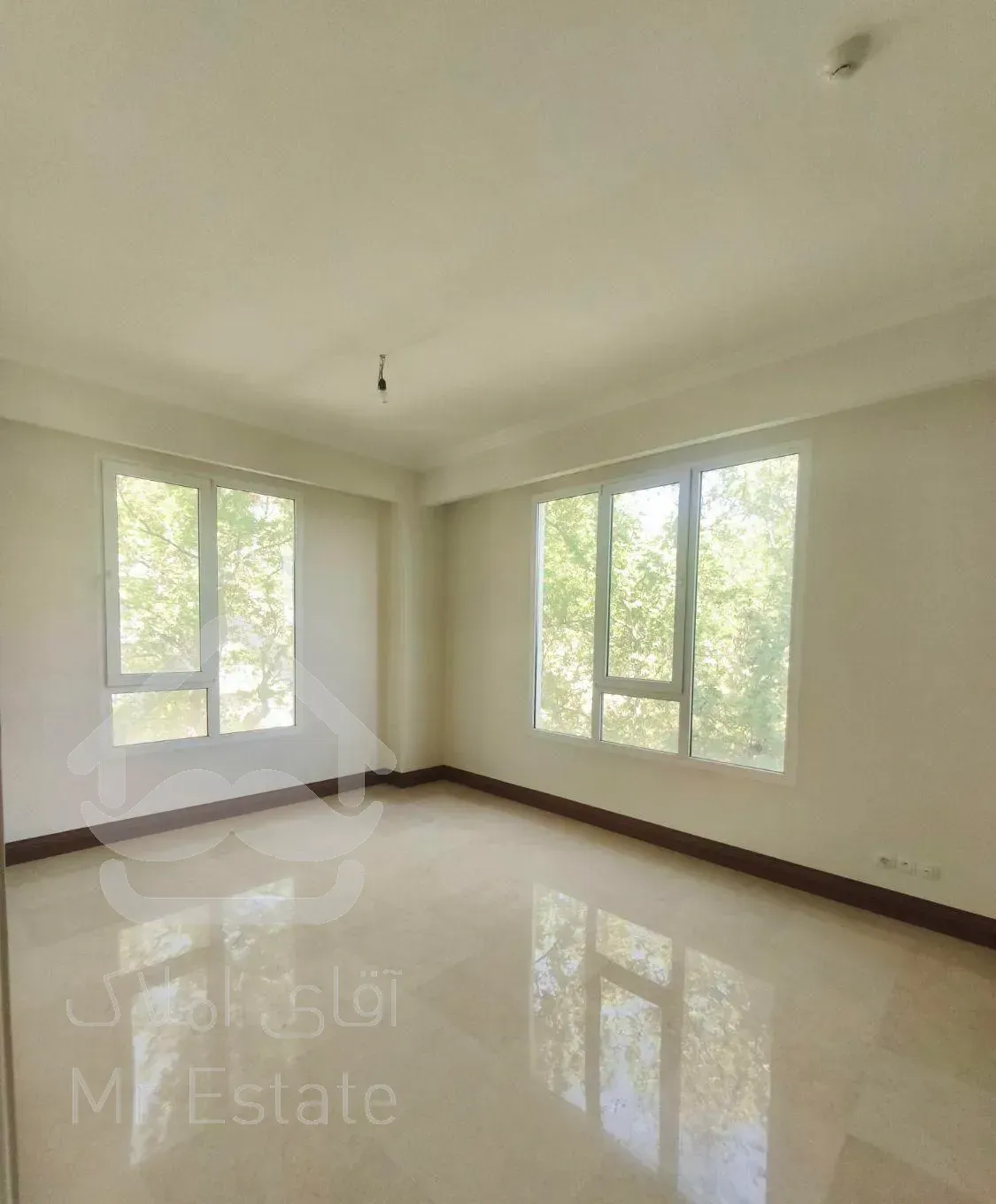 فروش آپارتمان ۱۹۷ متری ۳ خوابه در نیاوران