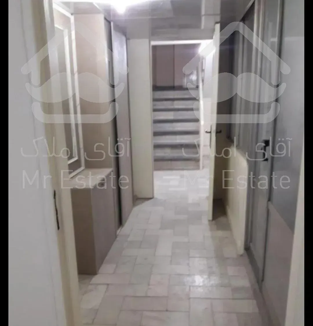 واحد 170 متری پاسداران