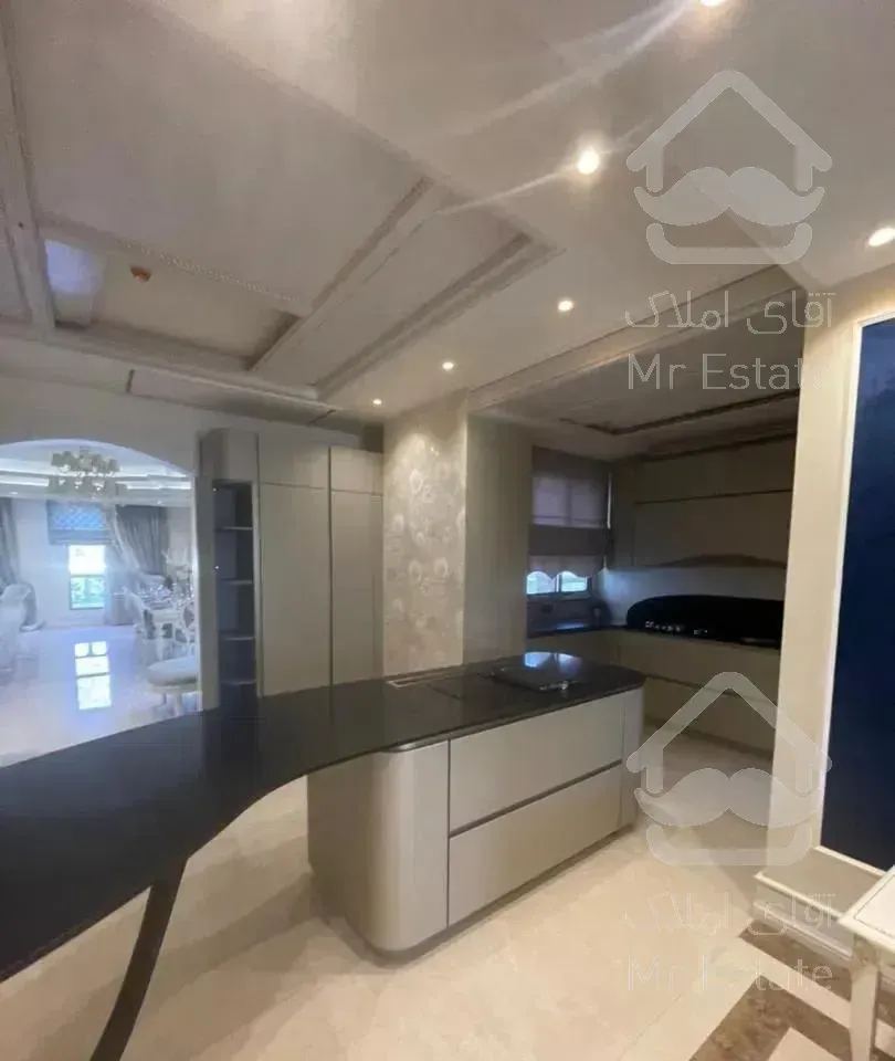 برج باغ با اصالت ۲۰۶متر