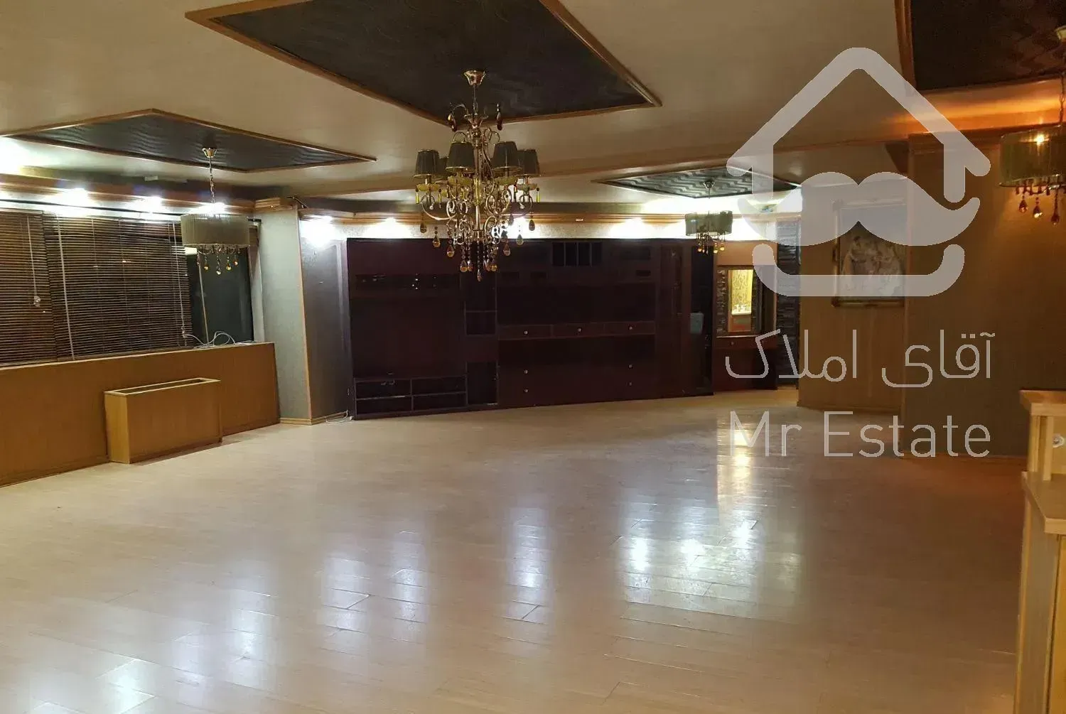 آپارتمان چهارخوابه  فاز یک