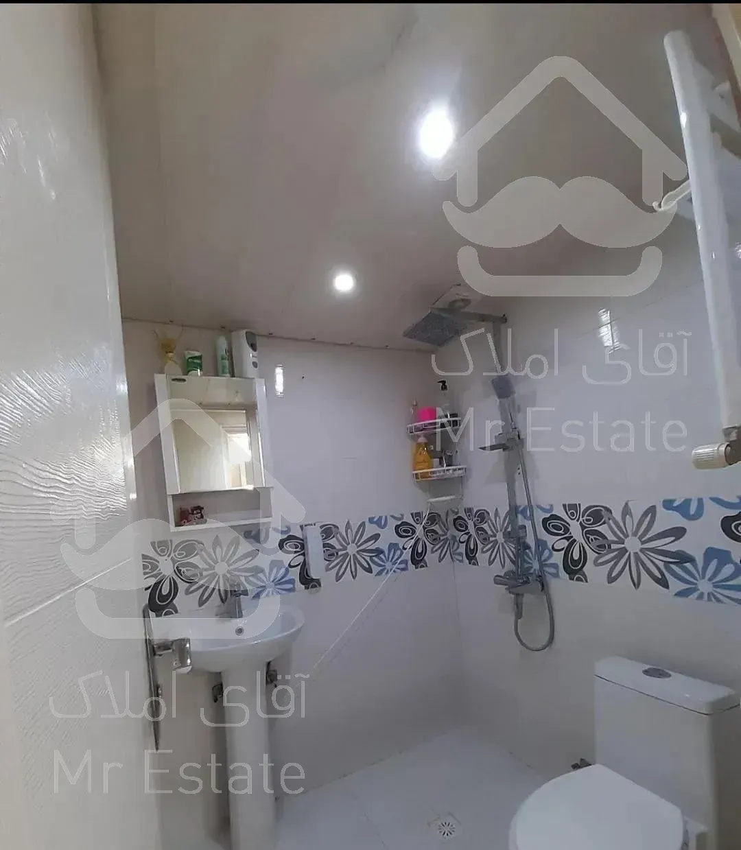 آپارتمان ۱۰۰ متری ، دو خواب ، فرساد شرقی