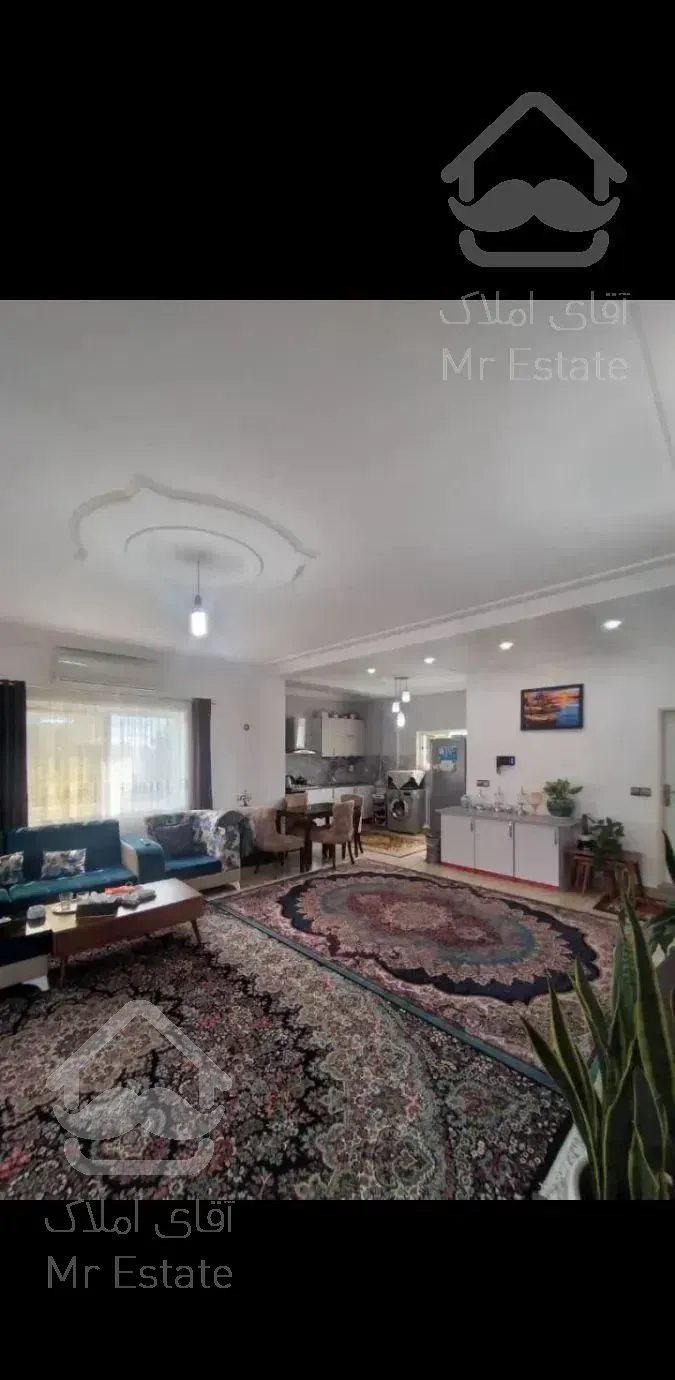 ویلا آپارتمان 200 متر زمین-210 متر بنا در 2 طبقه