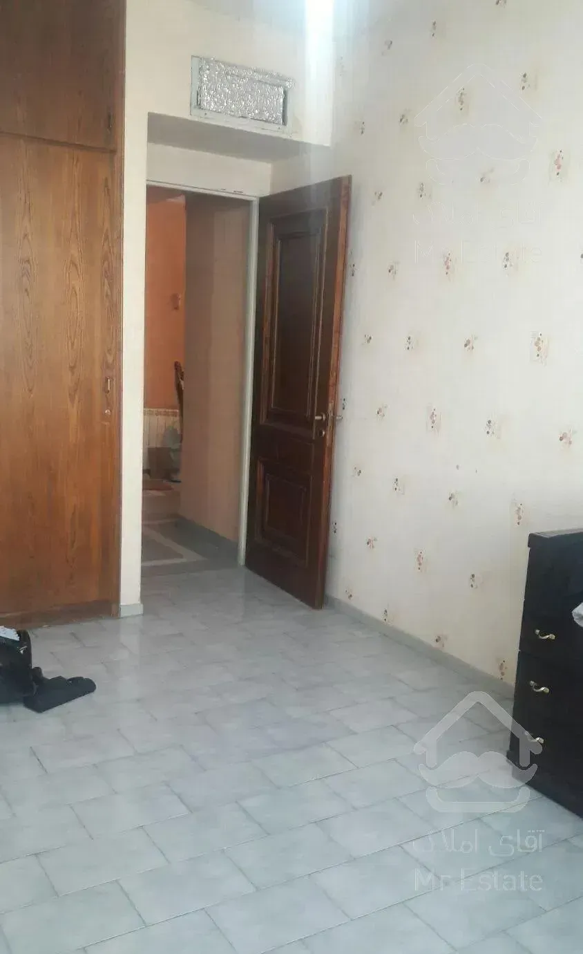 آپارتمان۱۱۰متری۲خوابه  ( حصاری )