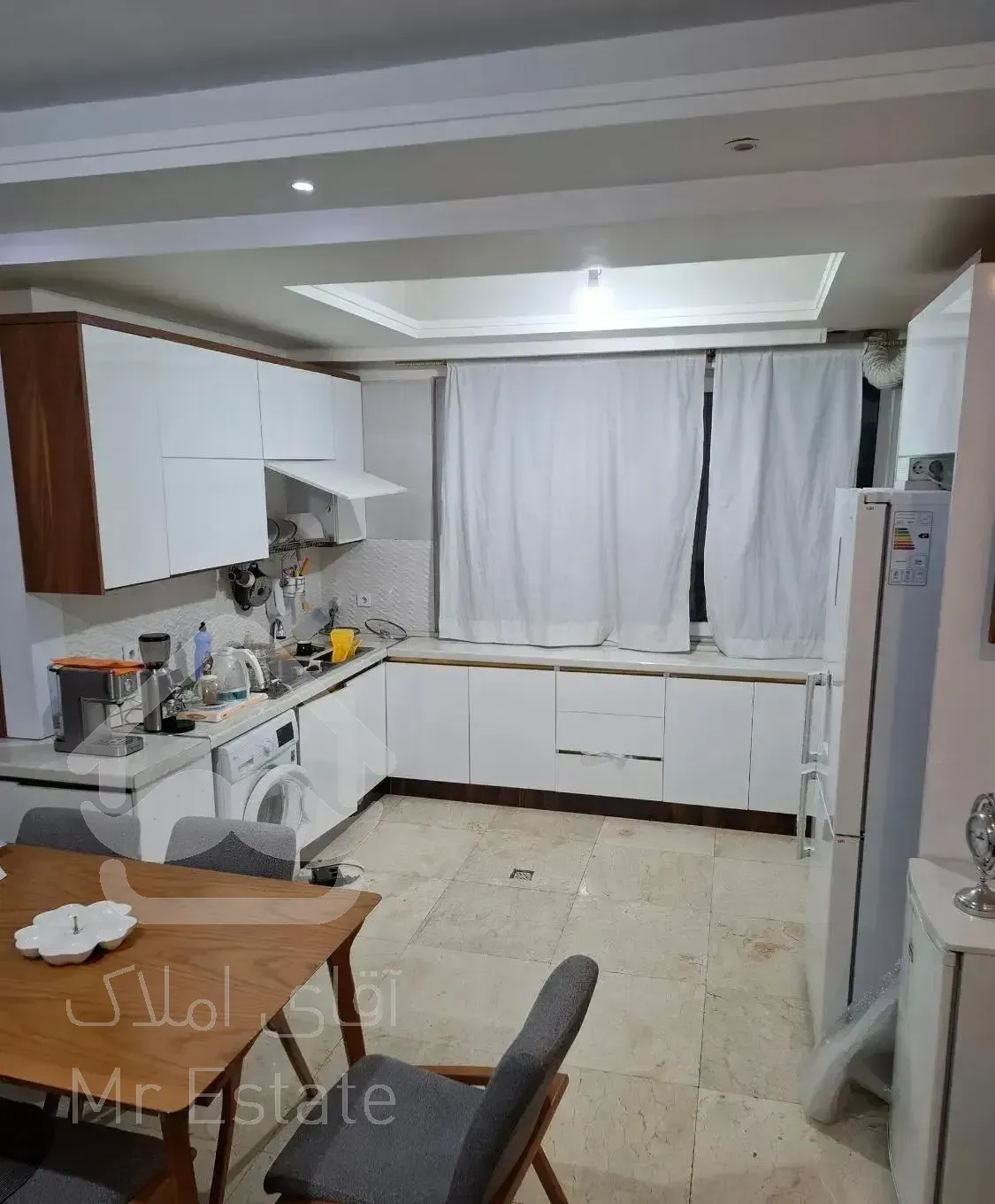 رهن کامل ۹۳ متری ویلاشهر چیتگرشمالی سروآزاد