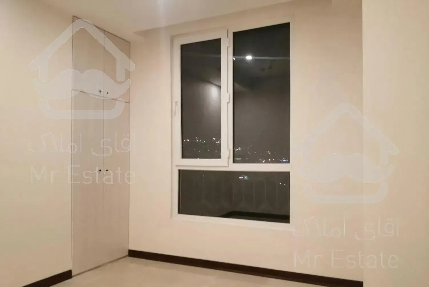 93متر2خواب/نوساز/سندآماده/ویو شرق