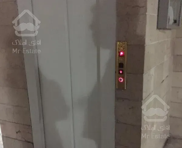 آ‌پارتمان ۹۰ متری