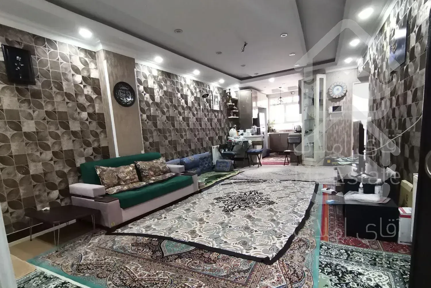 آپارتمان دو خوابه 85 متری شخصی ساز.