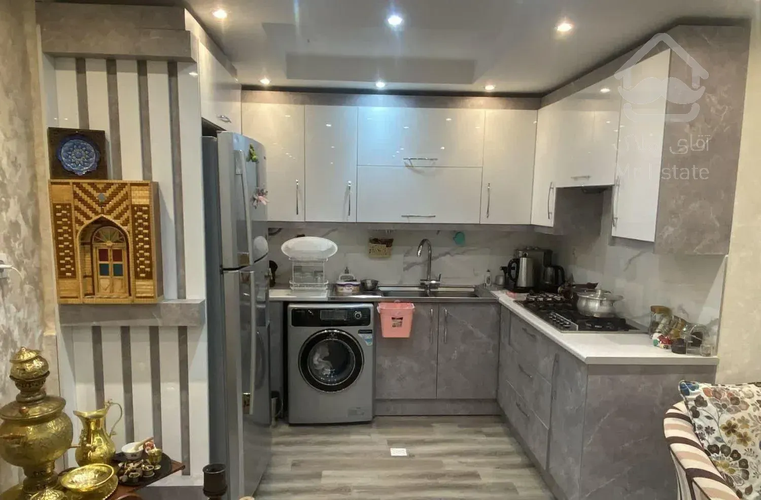 اپارتمان۶۱متری هپکوفازیک رسالت