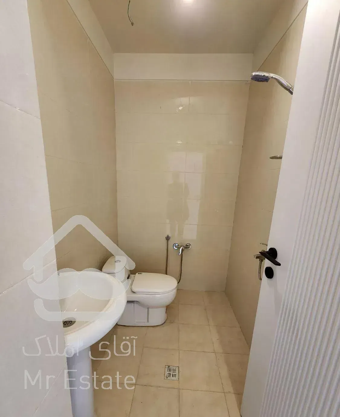 سرمایه گزاری/پزشکان مهندسان تجار//کلیدنخورده