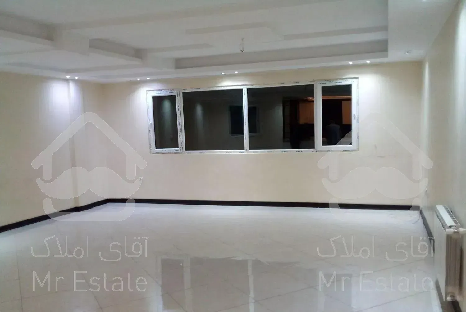 ۱۲۰متر ۲خوابه فول امکانات بنا۳ساله تکواحد