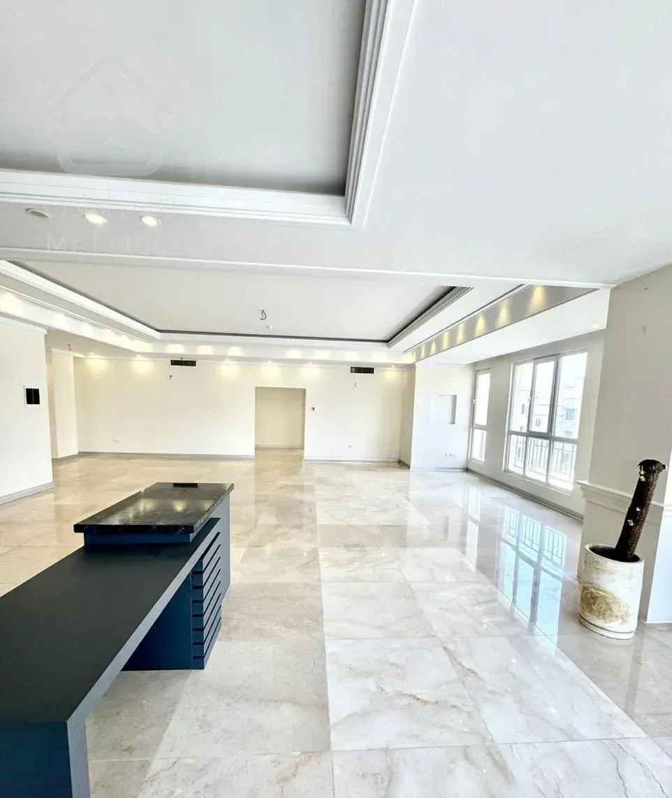 آپارتمان۱۹۴متر/تک/۲پارکینگ/دونبش/سازه بی نقص منطقه