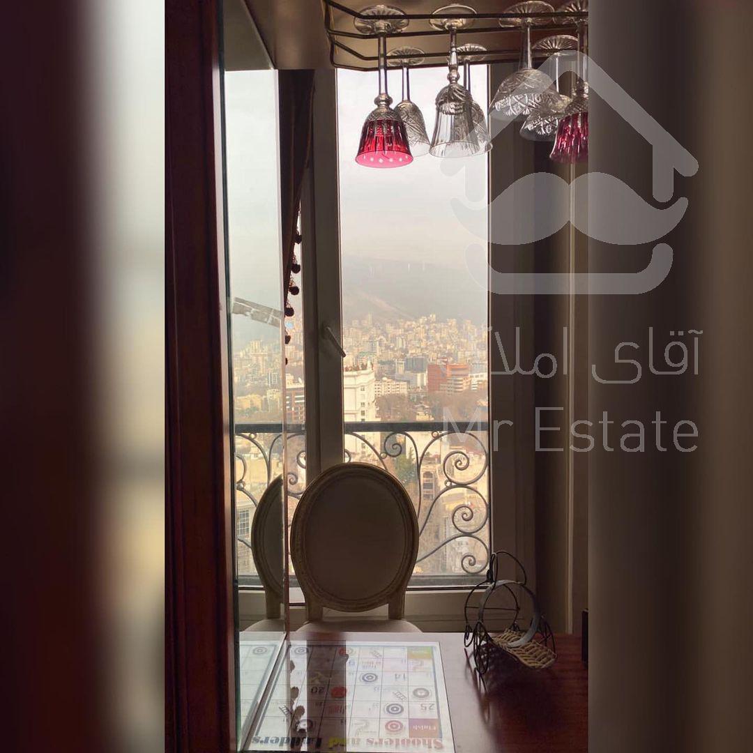 خرید آپارتمان در طبقات بالا ۲۵۰ متر طبقه ۱۵ ویو ۳ جهت