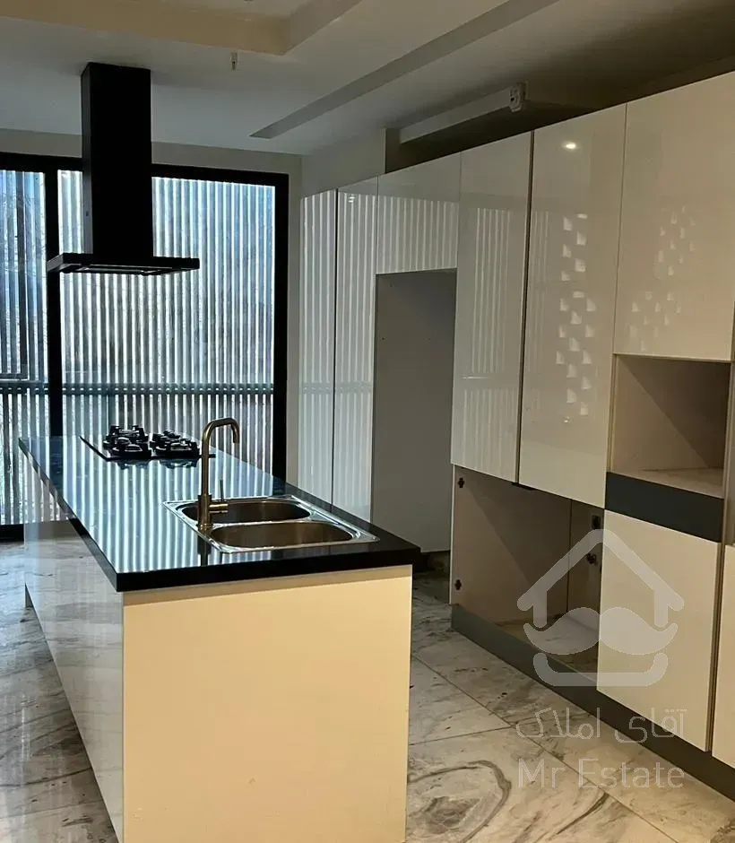 ۱۴۰ متر ۲ خواب/فول مدرن /فرمانیه غربی