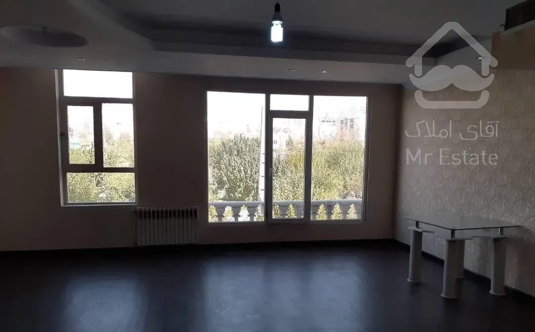 اپارتمان ۱۴۵متر روبه پارک