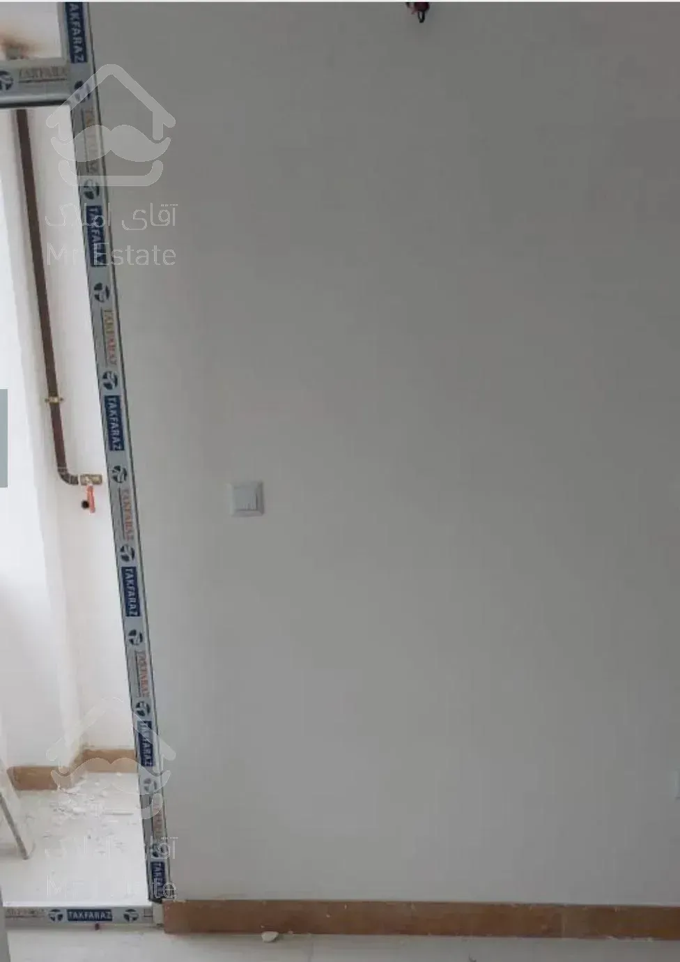 واحد ۱۰۰متری نوساز