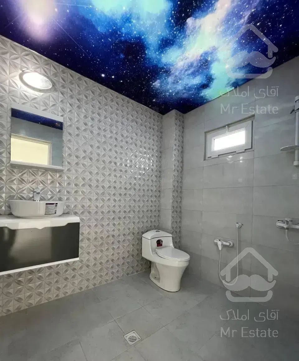 ویلا تریپلکس استخردار/نما مدرن /فاصله تا ساحل کم