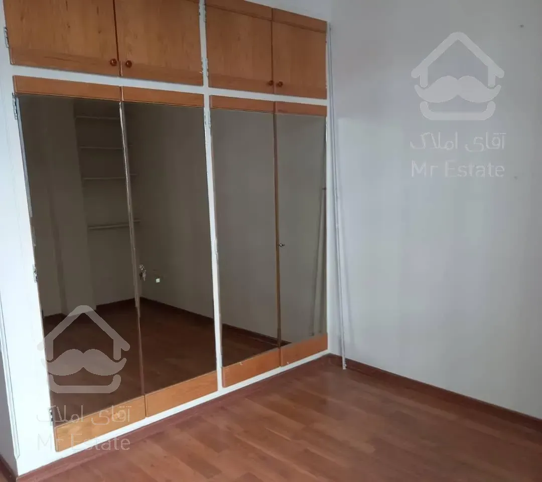 کیکاووس ۱۶۴ متر