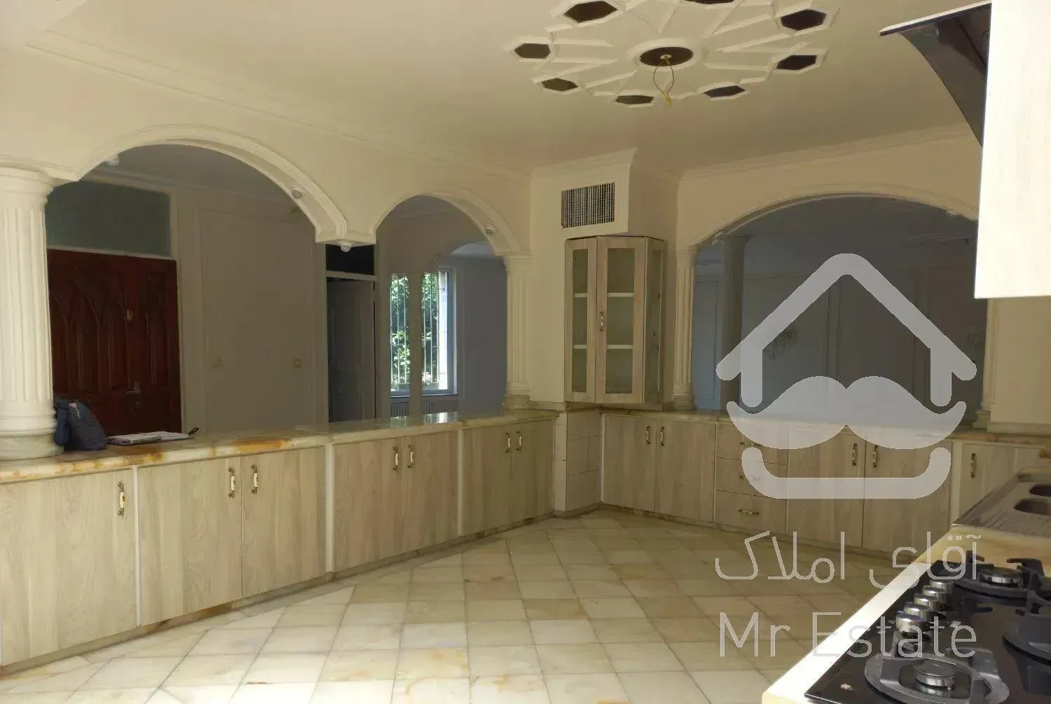 آپارتمان ۲۲۰ متری تکواحدی نفت شمالی