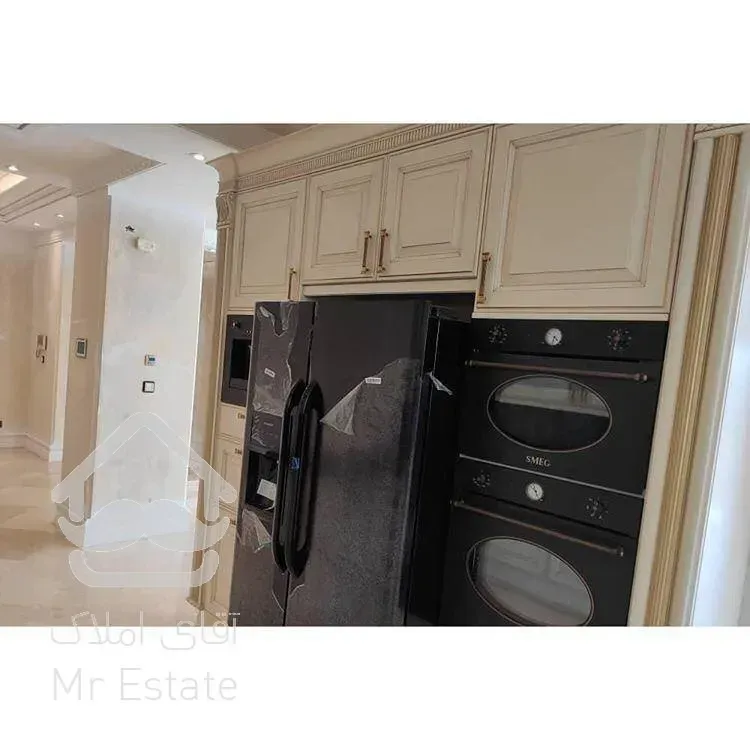 250 متر در بهترین لوکیشن فرمانیه