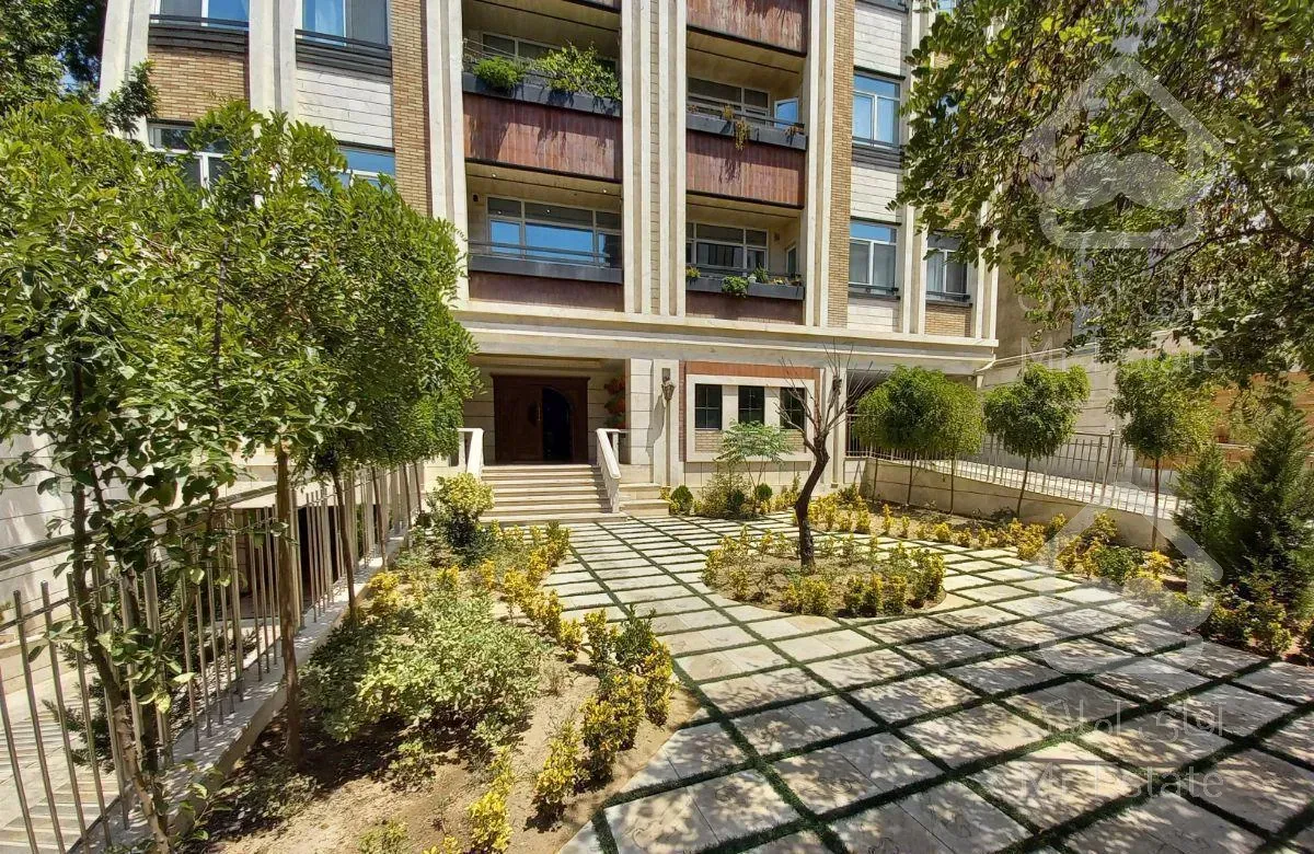 ۱۰۲متر ۲خواب ۳ساله واقعی سالن پرده خور آلاله شرقی