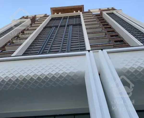 ١٧٦ متر ٣ خواب ولنجک.٨ متر تراس.دید ٣ جهت