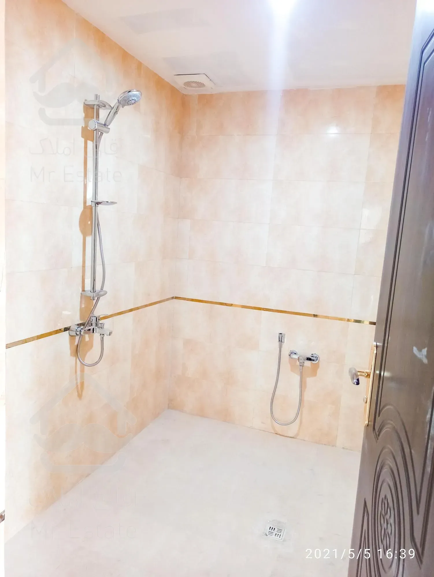 ۱۰۳.۵ متری ویو چیتگر