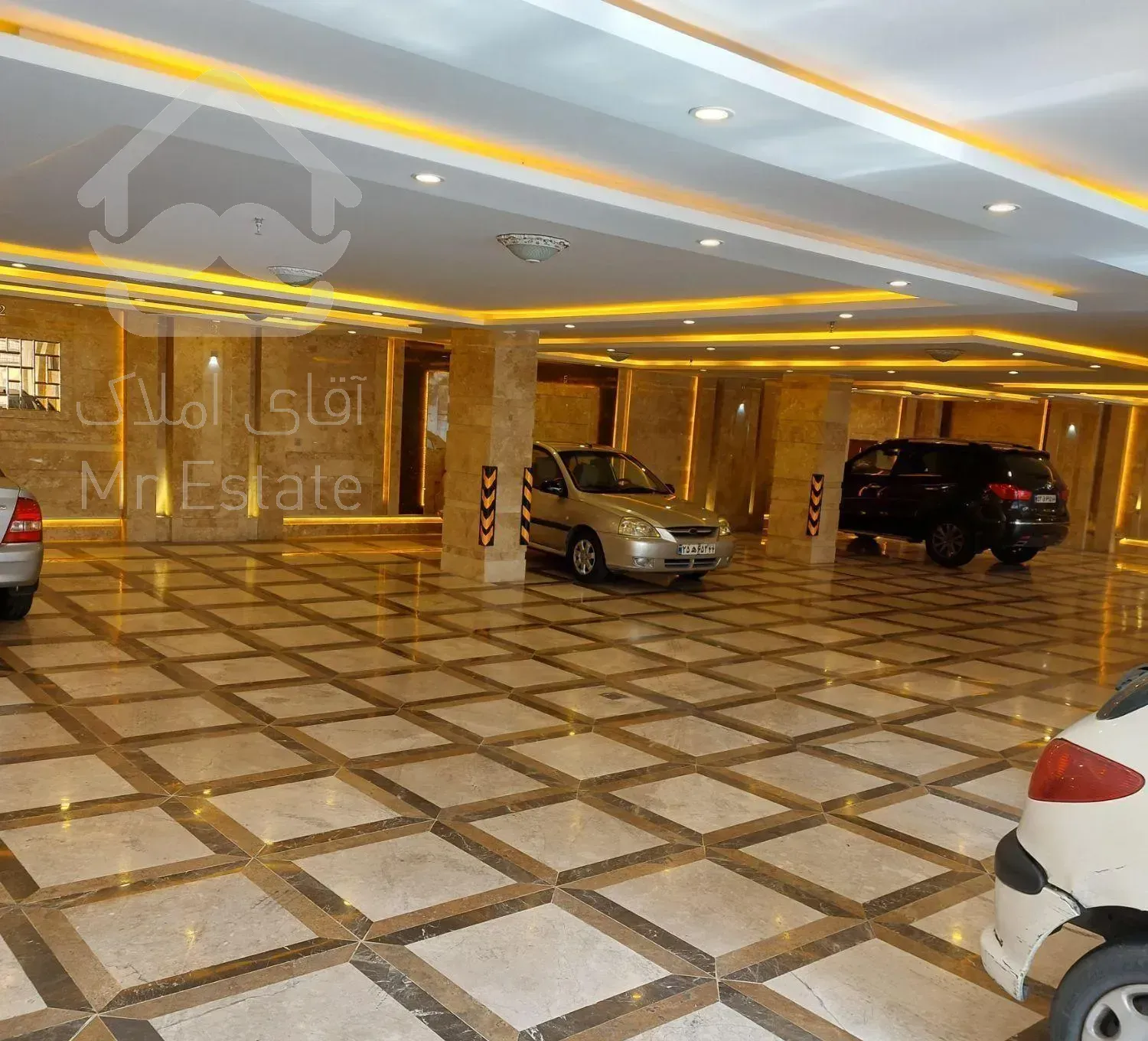 ۱۳۵متر ۲پارکینگ سندی فول امکانات