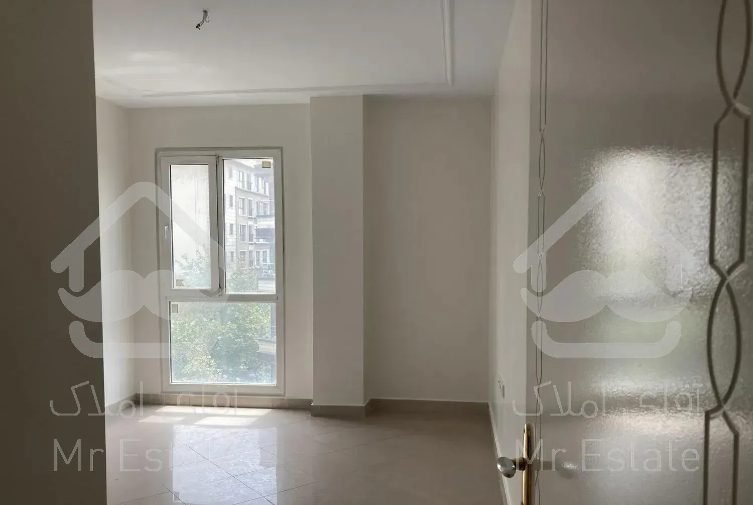 ۲۰۵ متر ، داوود اسلامی ، فول امکانات